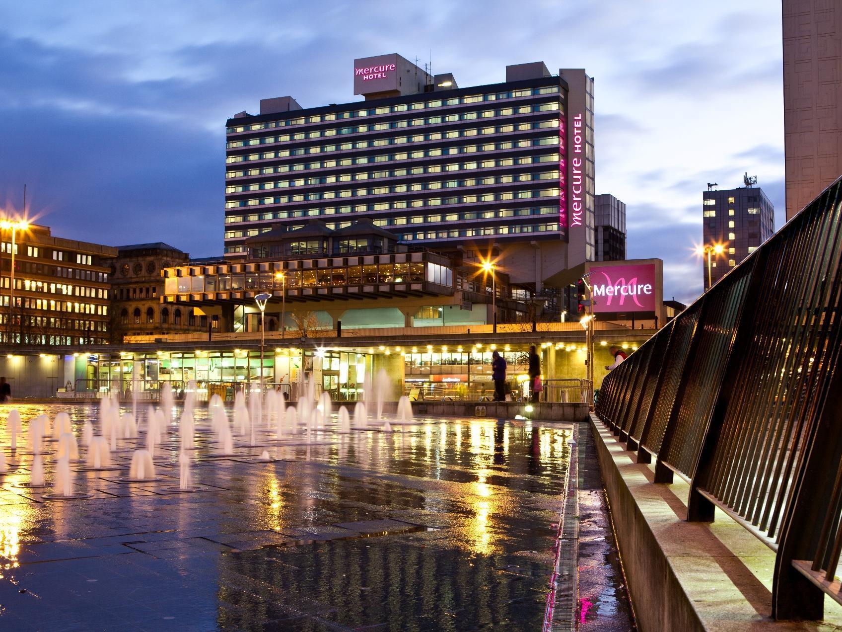Mercure Manchester Piccadilly Hotel Exterior photo